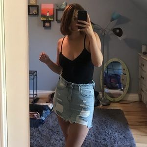 Express denim skirt, lightly worn, like new.